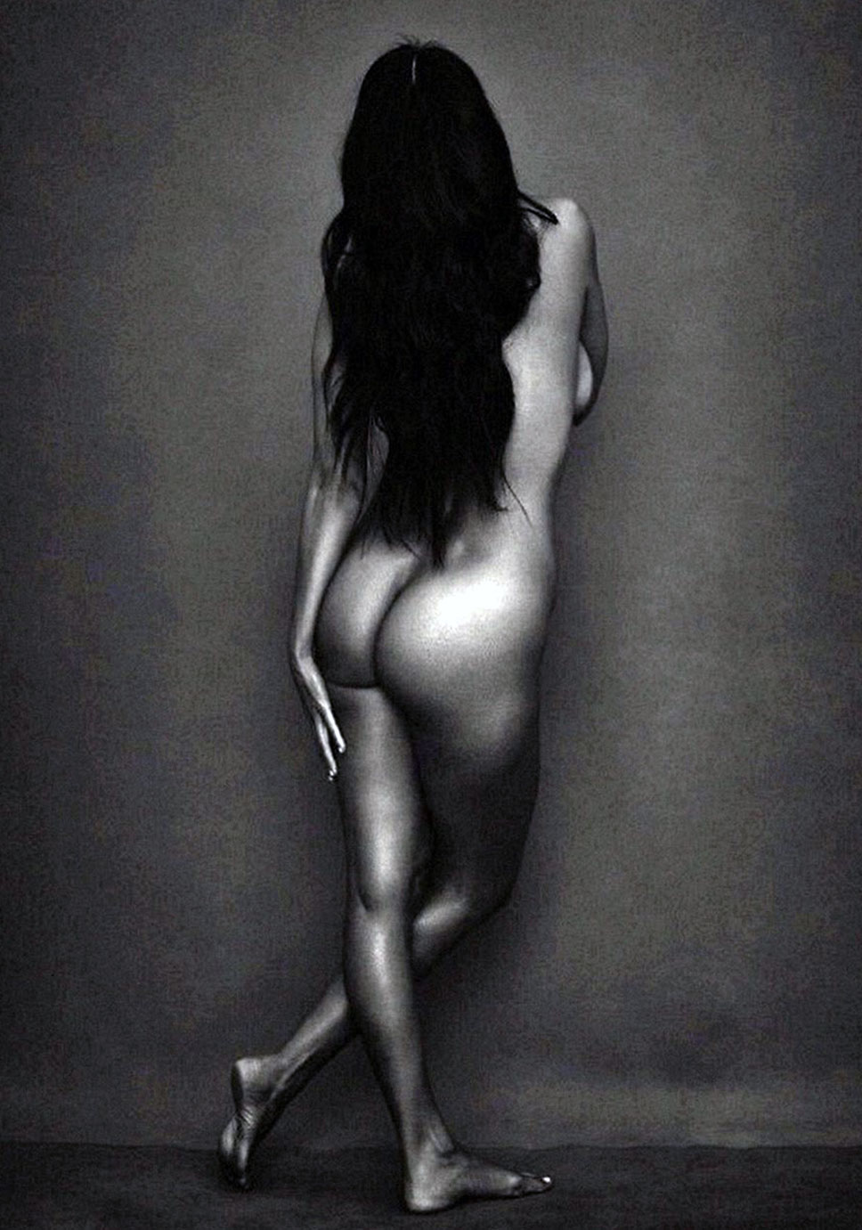 Kourtney Kardashian nude sexy ass bikini topless boobs nipples38 1