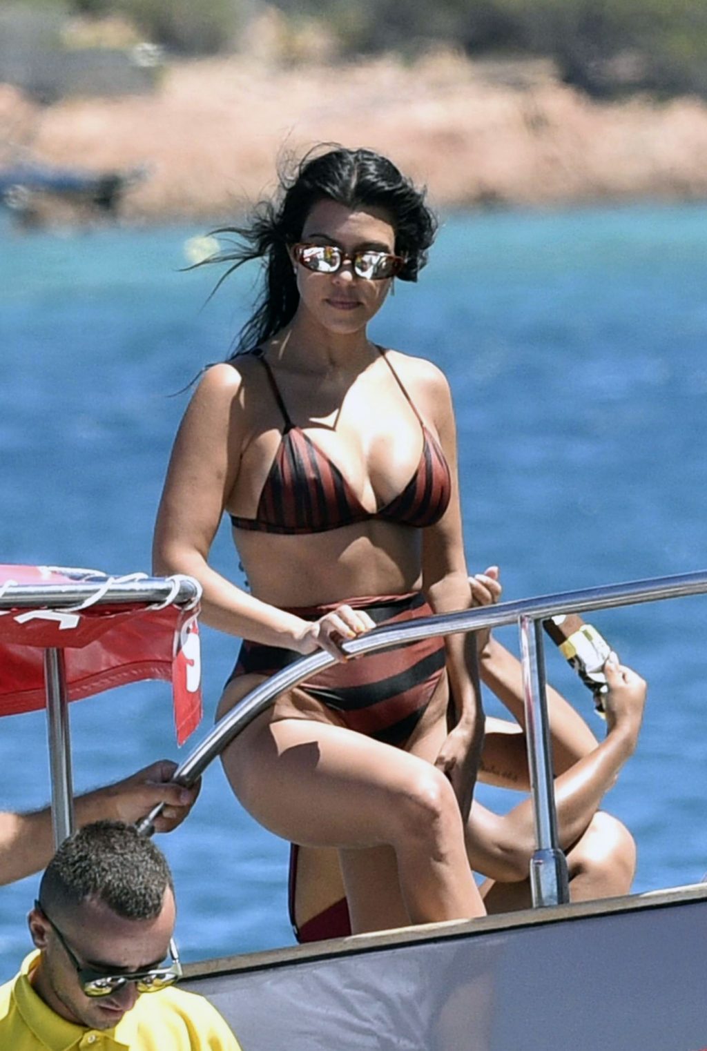 Kourtney Kardashian nude sexy ass bikini topless boobs nipples4 3