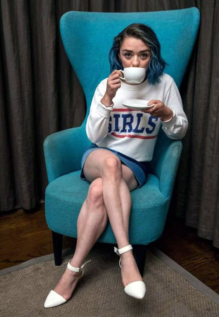 Maisie Williams nude sexy feet nipples pussy naked32