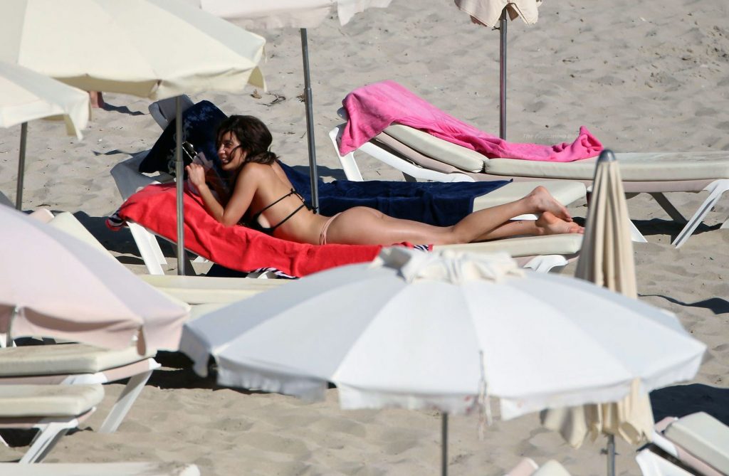 Maria Pedraza nude bikini sexy topless butt boobs80