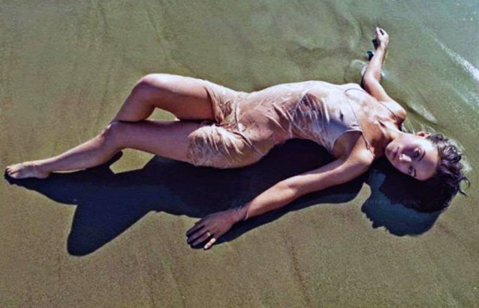 Olivia Wilde nude sexy topless hot naked bikini feet9 1
