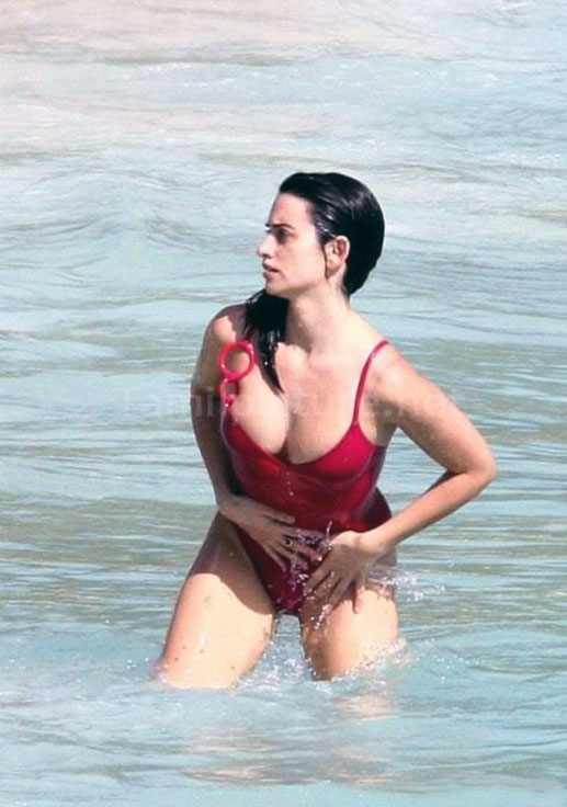 Penelope Cruz nude topless bikini sexy hot naked37