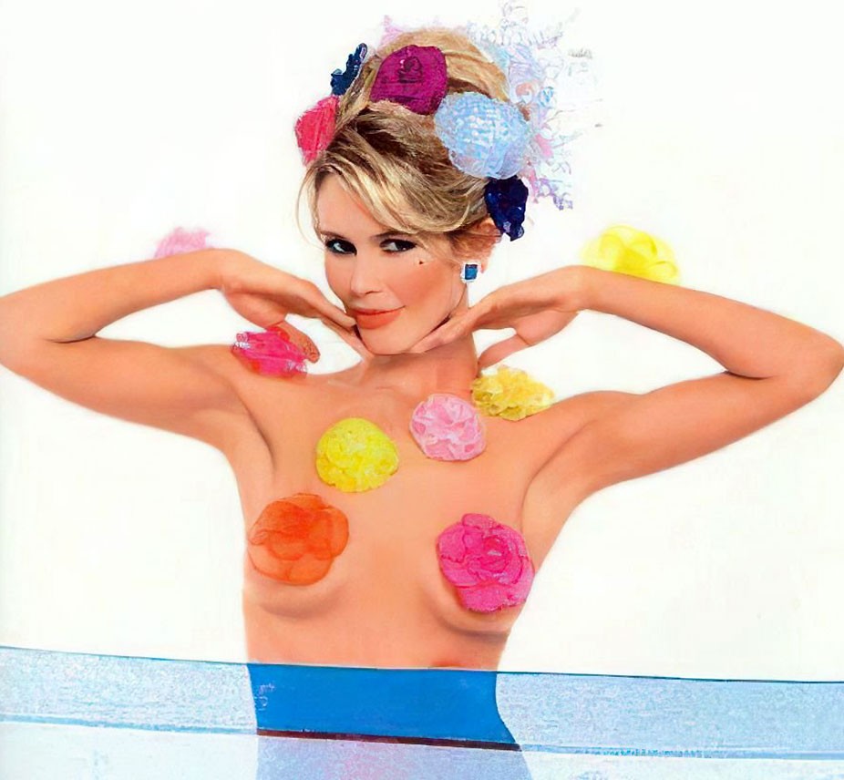 Claudia Schiffer nude sexy bikini topless cleavage naked hot53