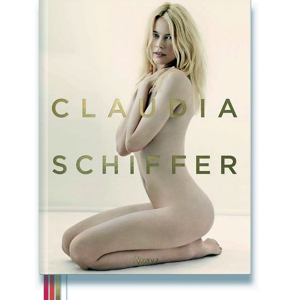 Claudia Schiffer nude sexy bikini topless cleavage naked hot57