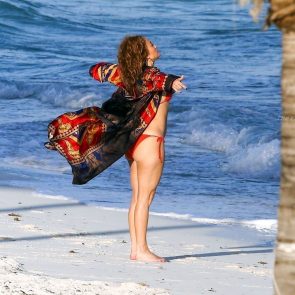 Jennifer Lopez nude bikini sexy hot sextape leaked private topless feet hot sexy ScandalPost 33