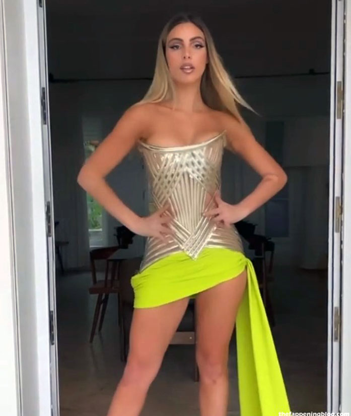 Lele Pons nude naked topless hot sexy boobs ass cleavage13 1