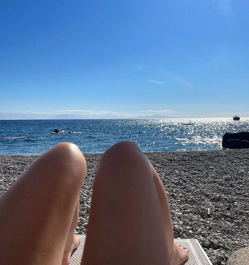 Dakota Fanning nude topless porn sexy bikini feet ScandalPost 7