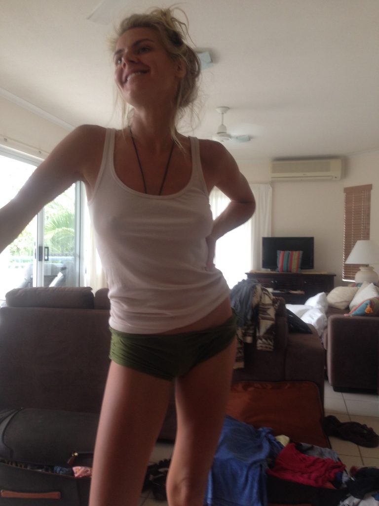 Eliza Coupe Fappening XXX: Leaked Pictures of Hot TV Actress Showing Her Boobs gallery, pic 3