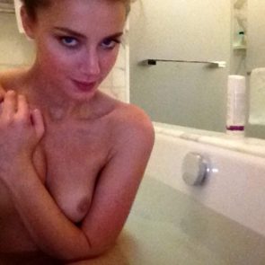 Amber Heard Naked Leaked Nude Topless 29