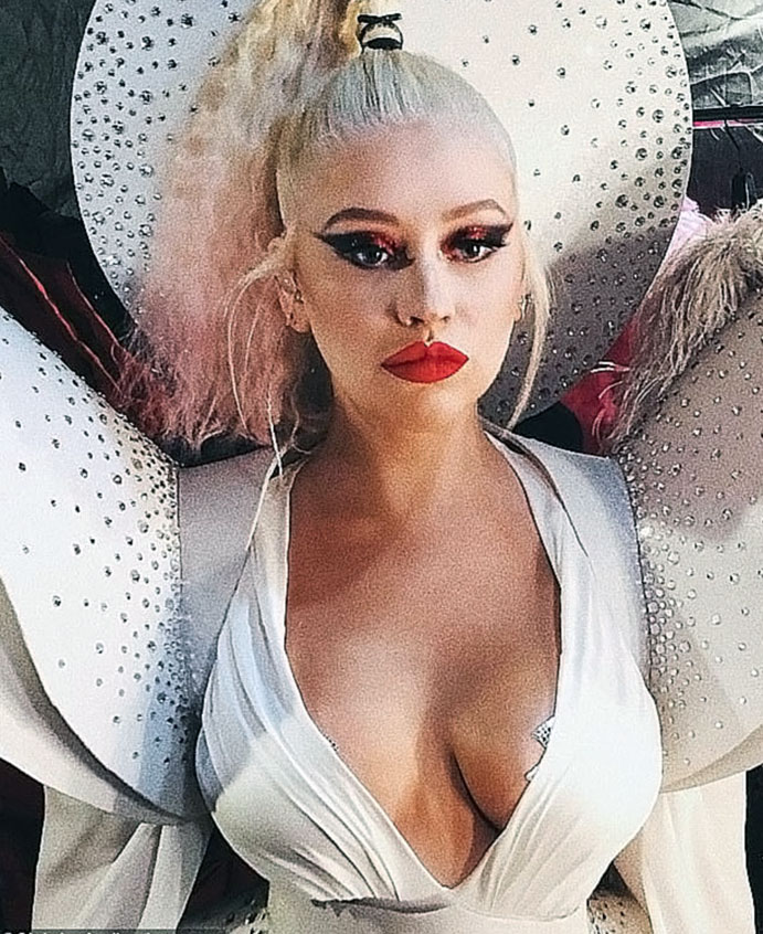 Christina Aguilera naked hot ass pussy tits boyfrind topless bikini feet new ScandalPost 22