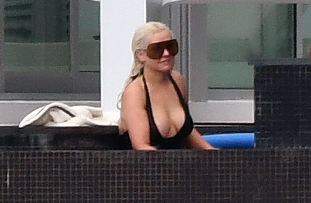 Christina Aguilera naked hot ass pussy tits boyfrind topless bikini feet new ScandalPost 49
