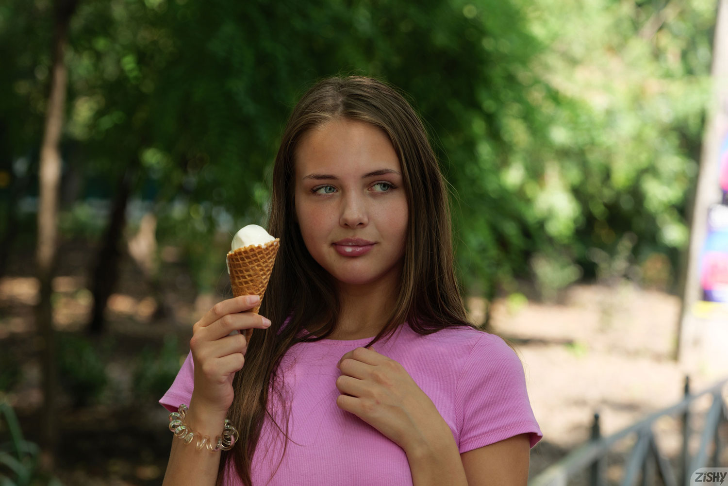 olya derkach loves ice cream 10
