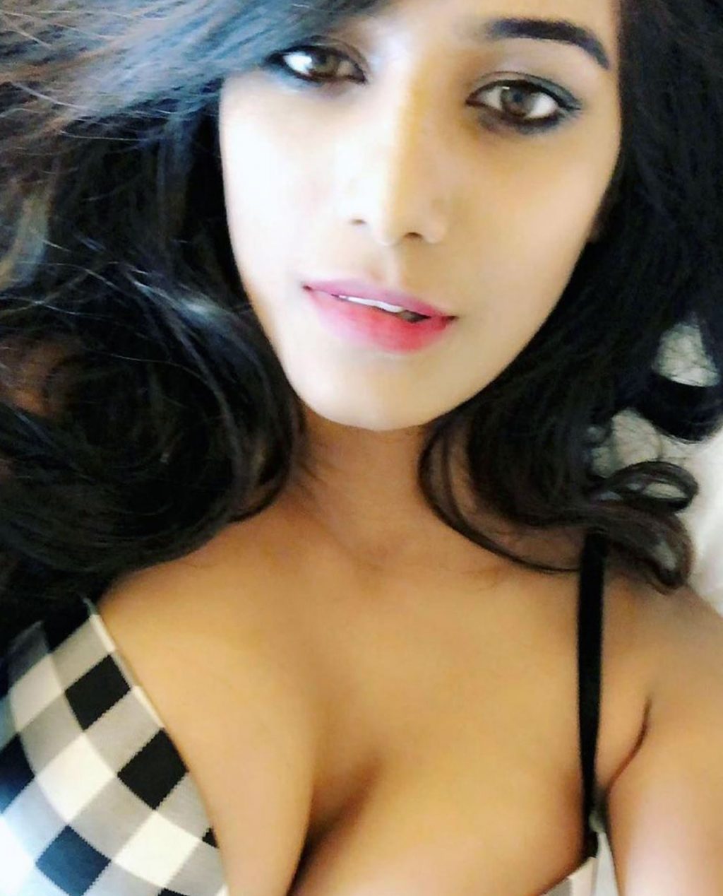 Poonam Pandey nude topless hot porn feet tits ScandalPost 23