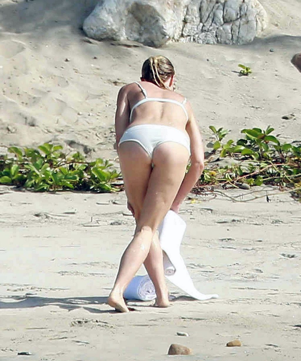 Gwyneth Paltrow nude ass topless feet bikini new ScandalPost 4