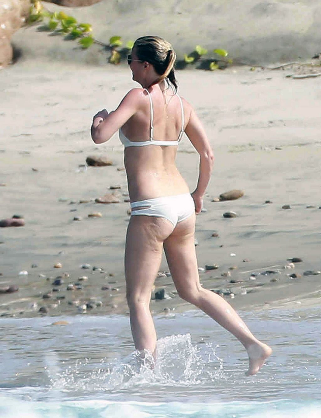 Gwyneth Paltrow nude ass topless feet bikini new ScandalPost 9