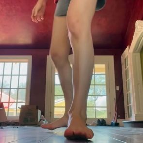 Alexandra Daddario naked hot topless porn leaked bikini ass pussy tits toes feet new hair boyfriend ScandalPost 13 295x295 optimized
