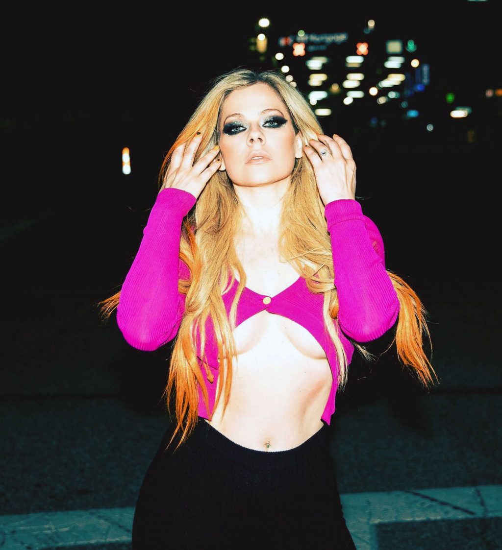 Avril Lavigne nude sextape leaked pussy tits ass feet new bikini boyfriend ScandalPost 2 1024x1123 optimized