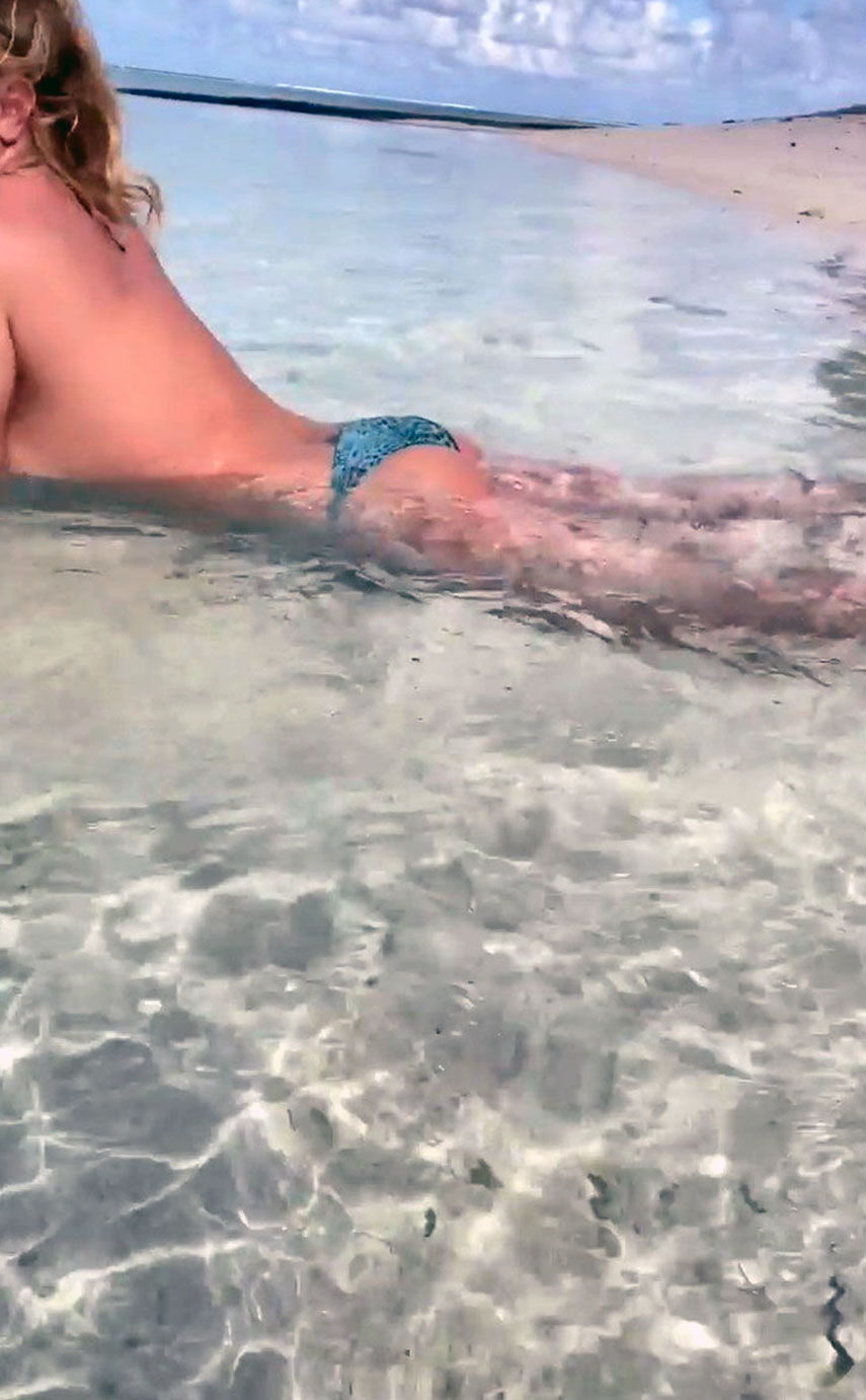 Britney Spears naked sexy bikini feet ass tits pussy feet hair boyfriend beach blonde ScandalPost 9 optimized