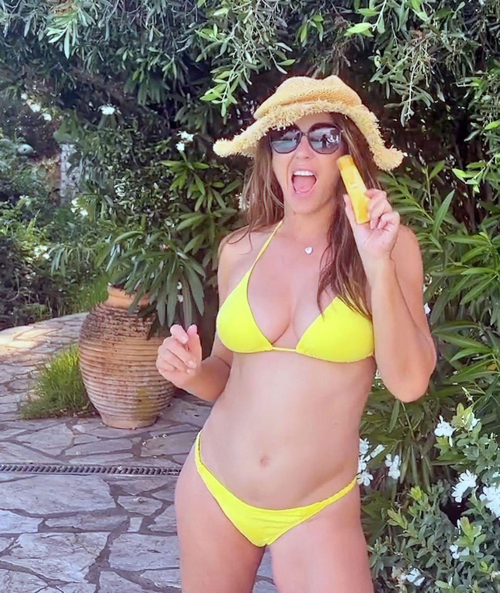 Elizabeth Hurley nude tits bikini leaked sexy new ScandalPost 3 1024x1214 optimized