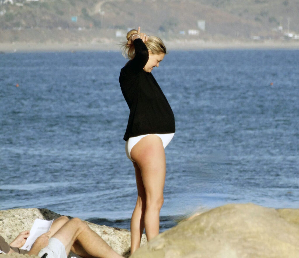Kelly Rohrbach naked tits ass bikini new feet ScandalPost 4 1024x884 optimized