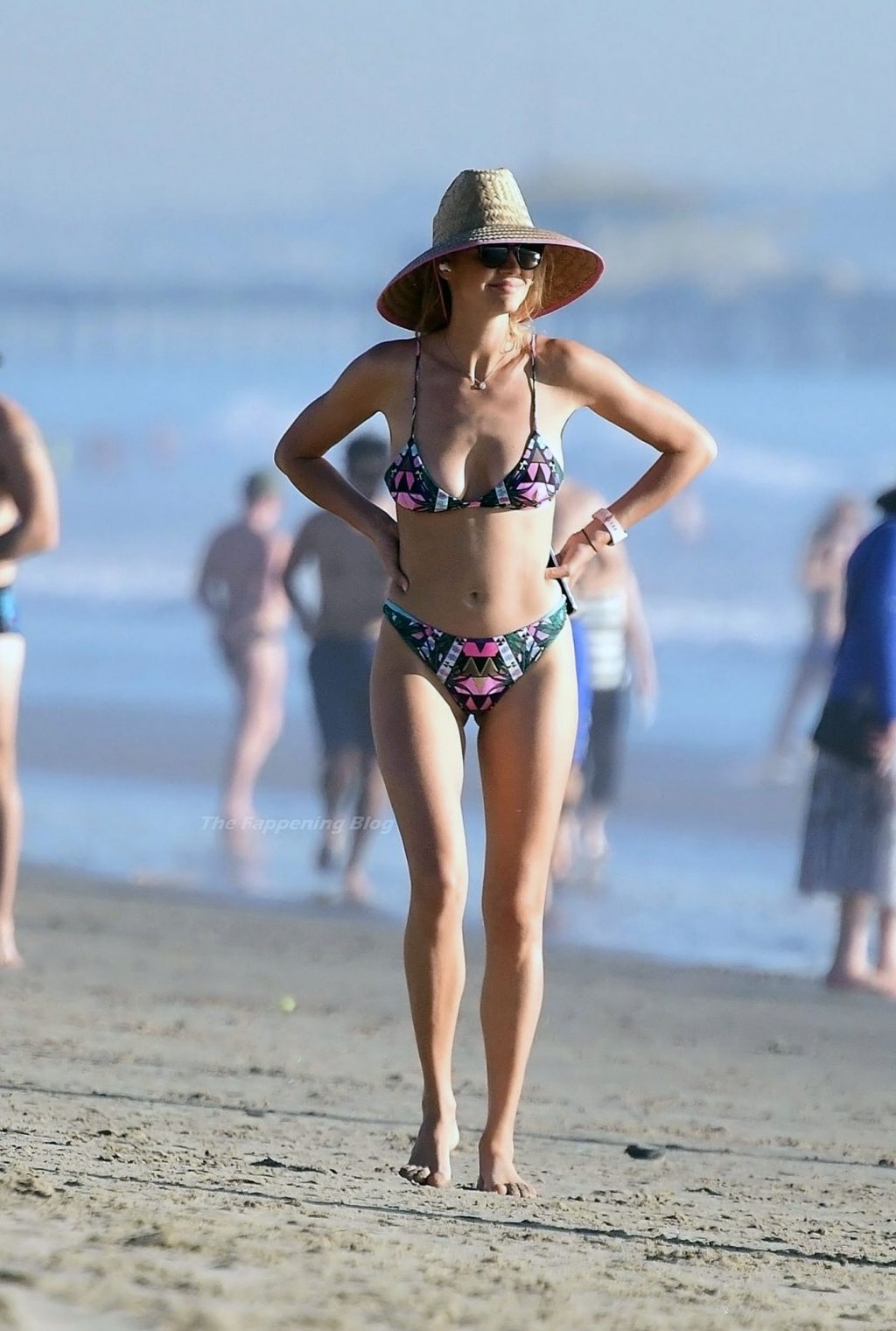 Kelly Rohrbach nude bikini topless sexy hot16 1024x1521 optimized