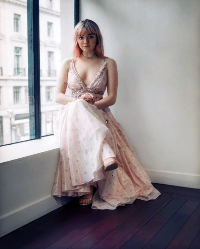 Maisie Williams nude sexy feet nipples pussy naked38 1 optimized