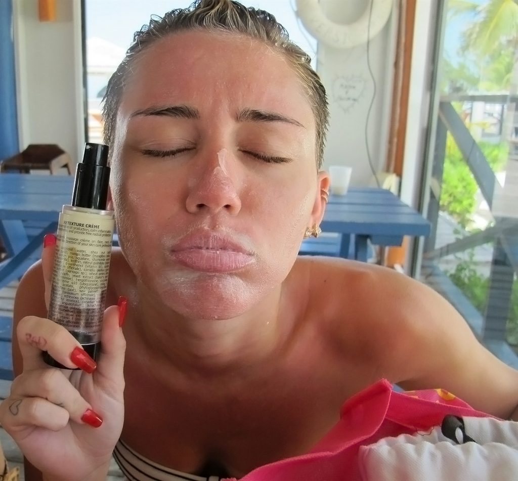 Miley Cyrus leaked sun burned face 1024x951 optimized