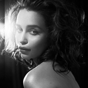 27 Emilia Clarke Sexy Hot Vogue 295x295 optimized