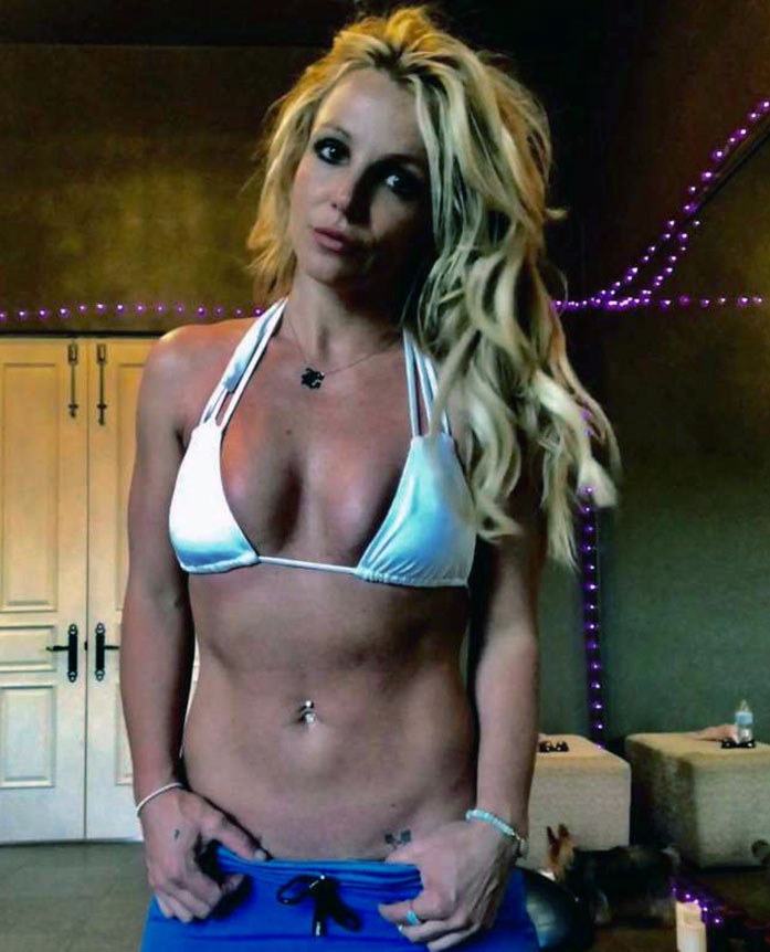 Britney Spears nude topless feet hot sexy cleavage43 1 optimized
