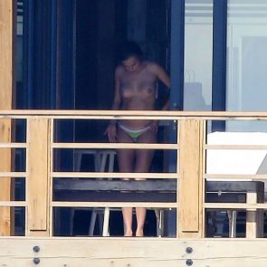 Cara Delevingne topless tits leaked ScandalPost 6 295x295 optimized
