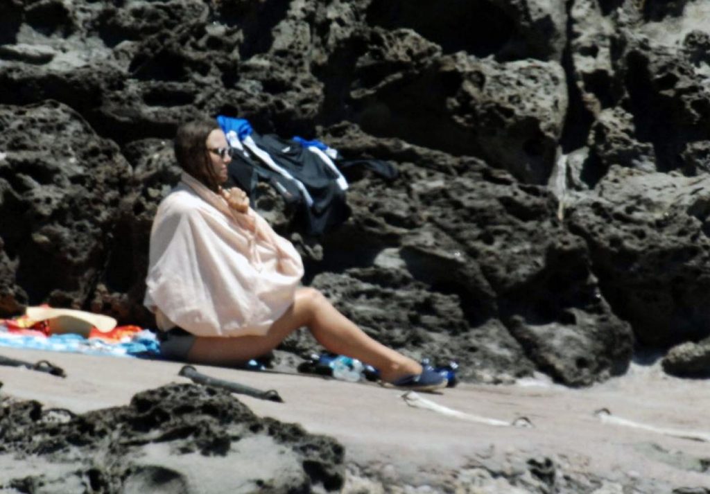 Keira Knightley nude topless hot ass pussy tits feet bikini ScandalPlanet 9 1024x713 optimized