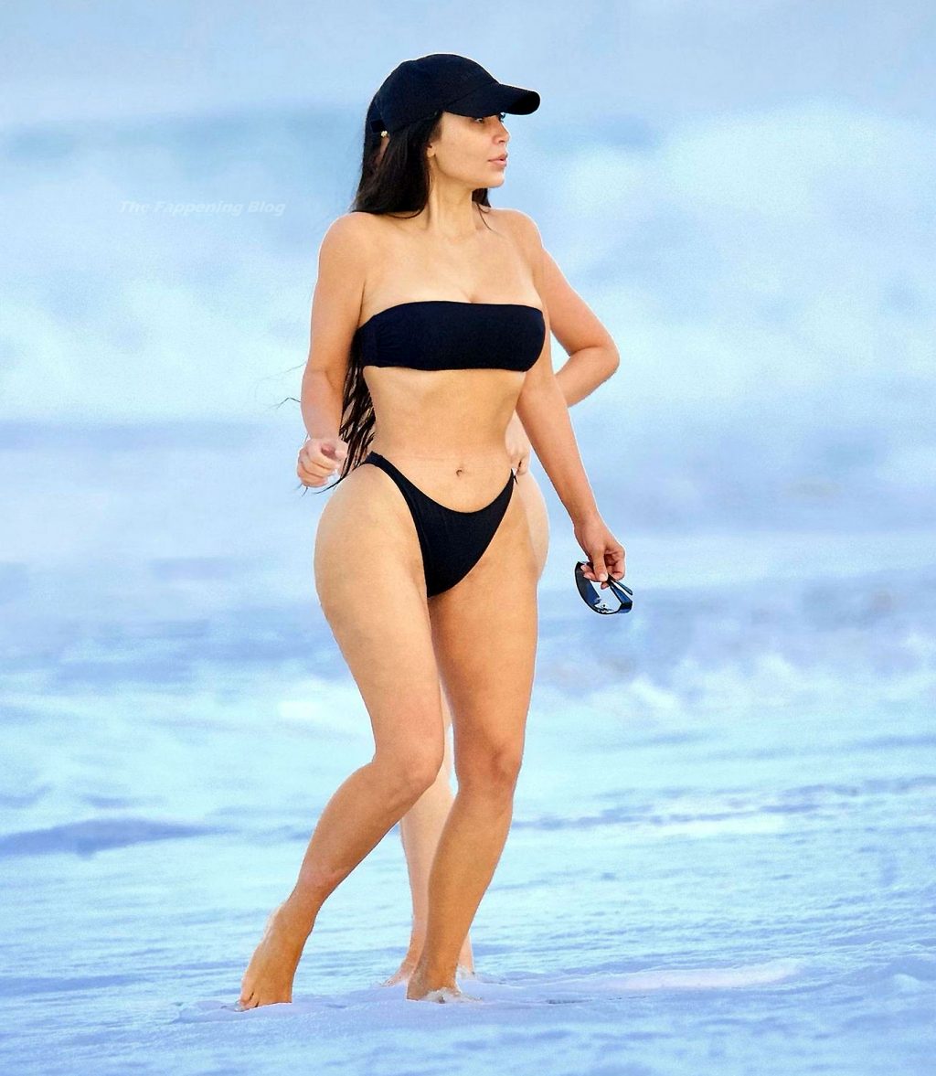 Kim Kardashian nude topless porn sexy bikini beach black ScandalPost 15 1024x1177 optimized