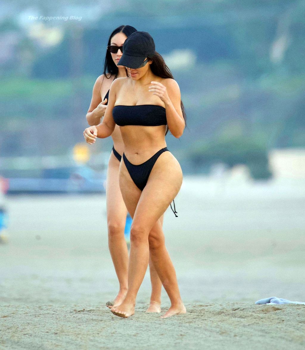 Kim Kardashian nude topless porn sexy bikini beach black ScandalPost 16 1024x1174 optimized