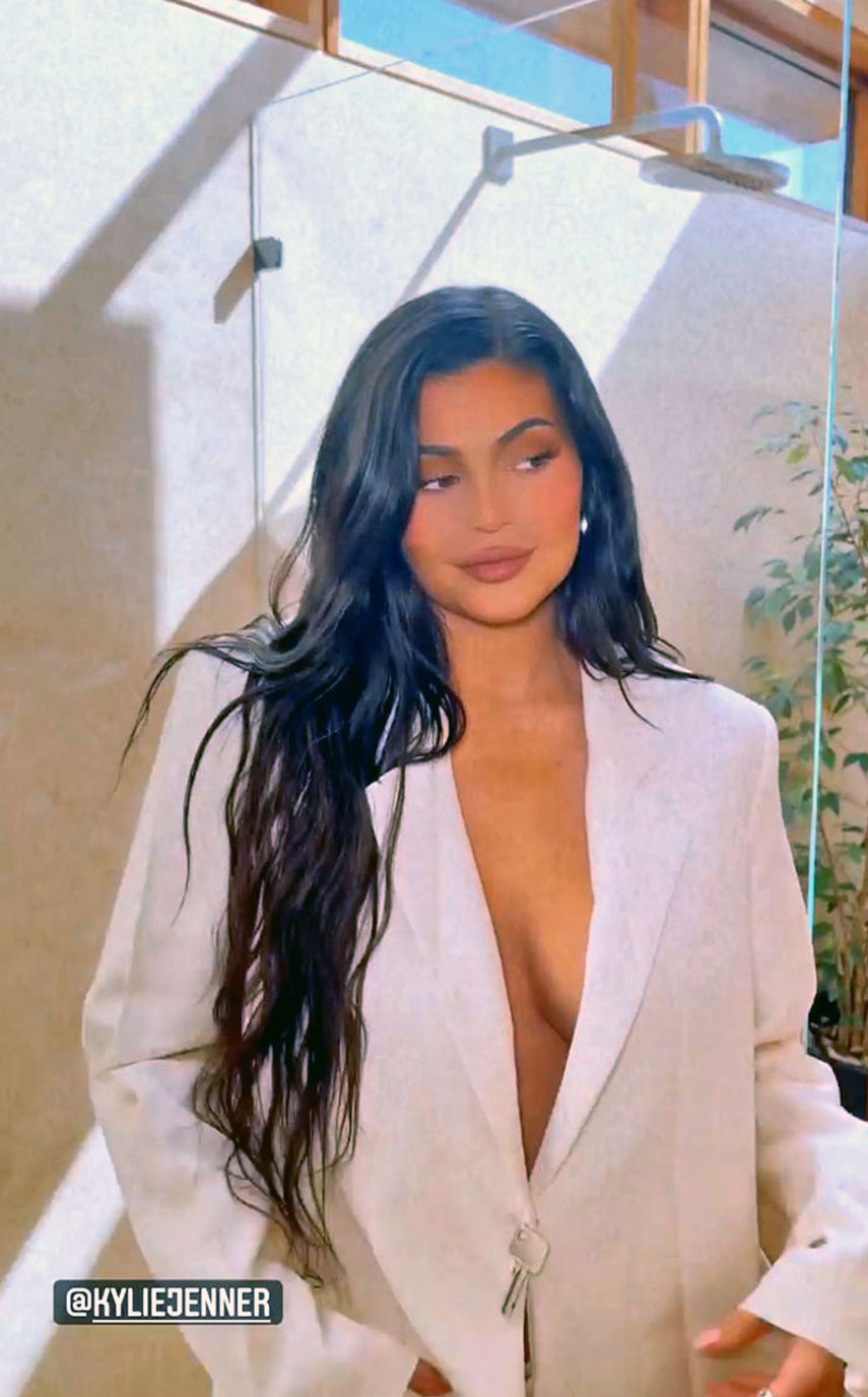 Kylie Jenner nude topless sextape bikini feet new brunette sexy milf wedding ScandalPost 2 optimized