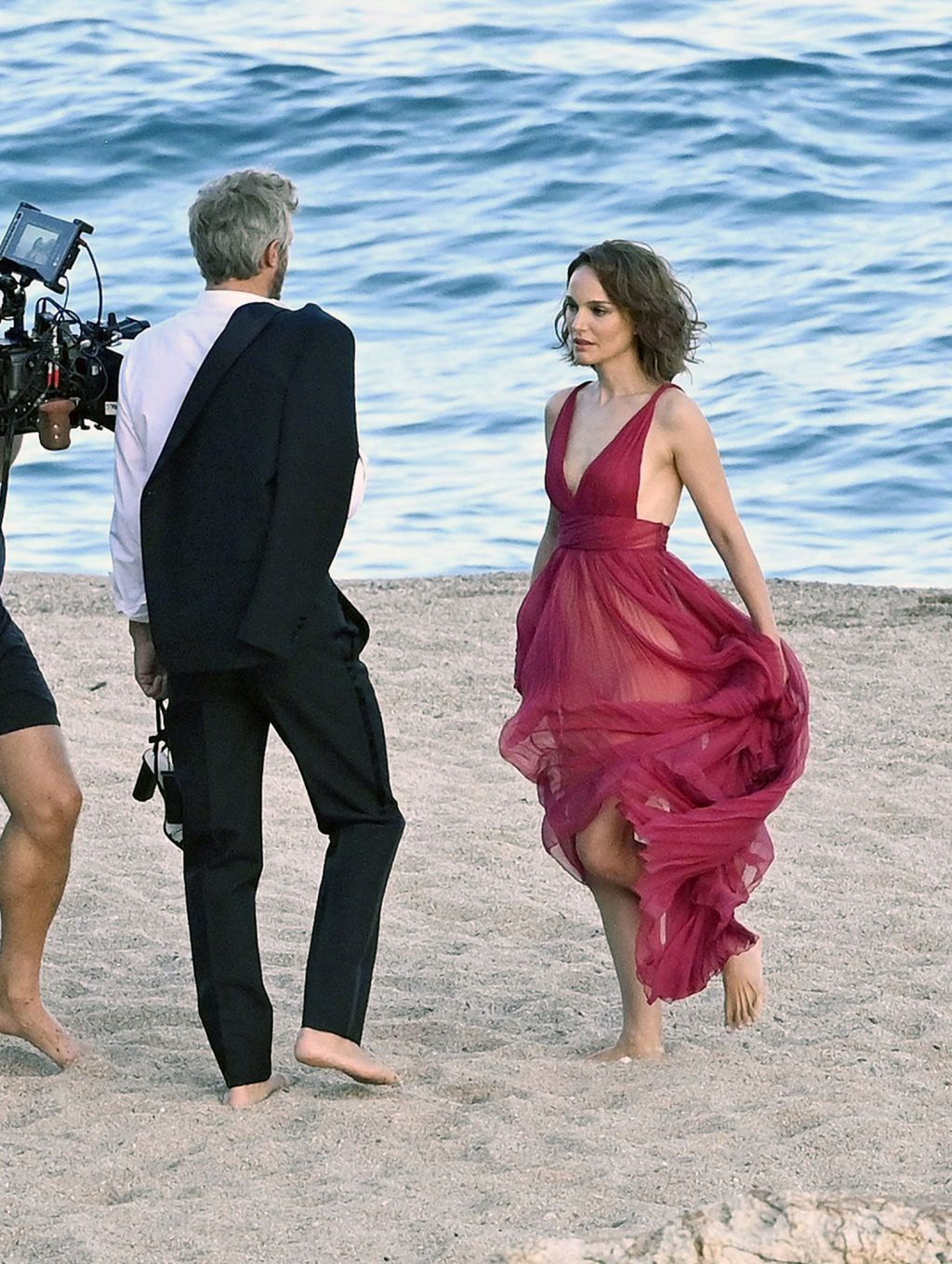 Natalie Portman naked bikini topless sexy ScandalPost 5 1024x1359 optimized