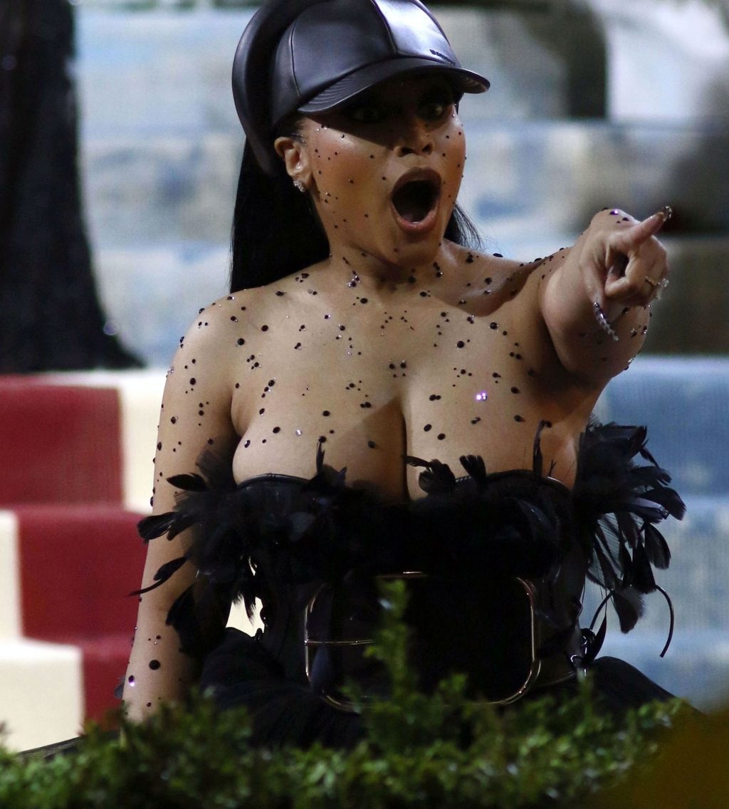 Nicki Minaj nude sextape topless ass tits dress met cleavage ScandalPost 13 1024x1136 optimized