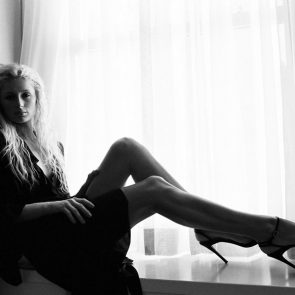 Paris Hilton hot feet sexy ScandalPost 55 295x295 optimized
