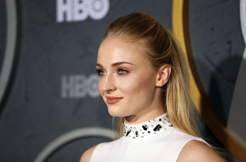 Sophie Turner nude topless cleavage nipples sexy hot30 1024x676 optimized
