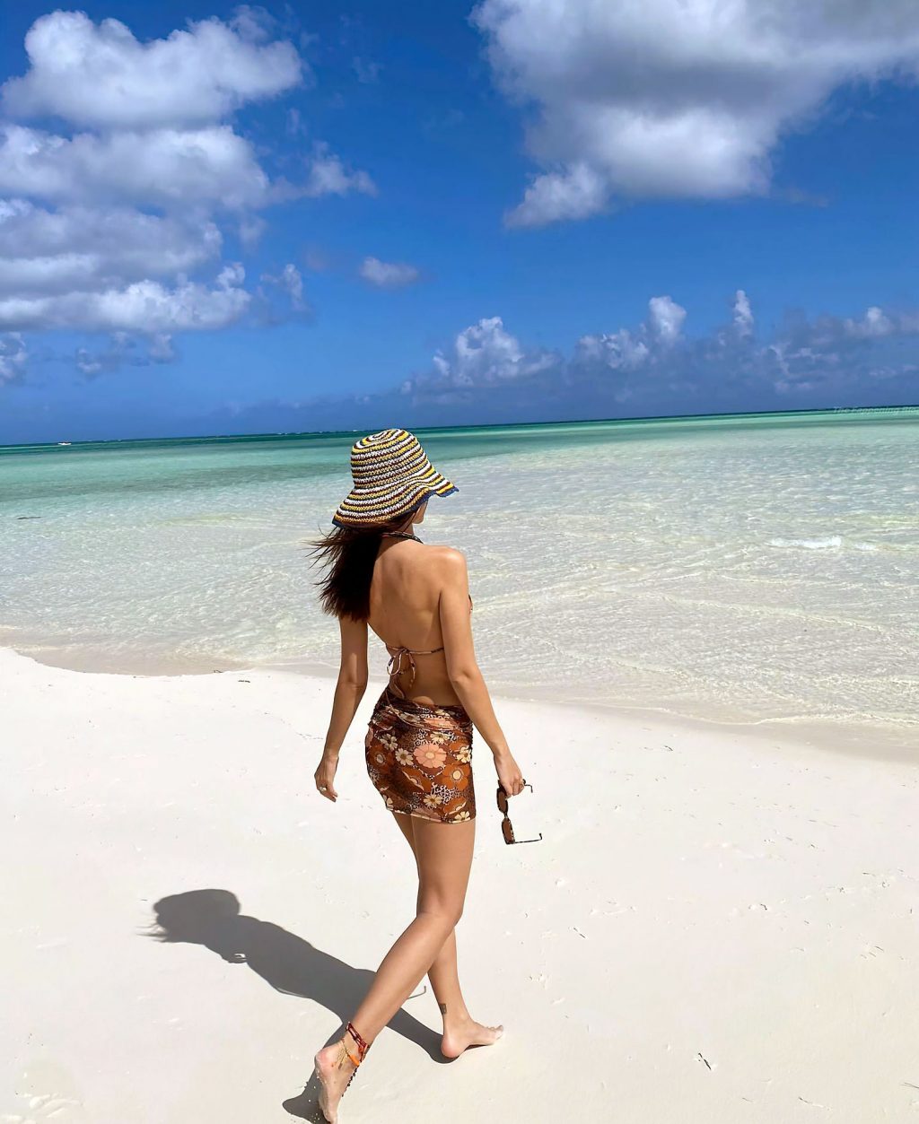 Emily Ratajkowski nude naked bikini sexy hot ass tits nipples15 1024x1253 optimized