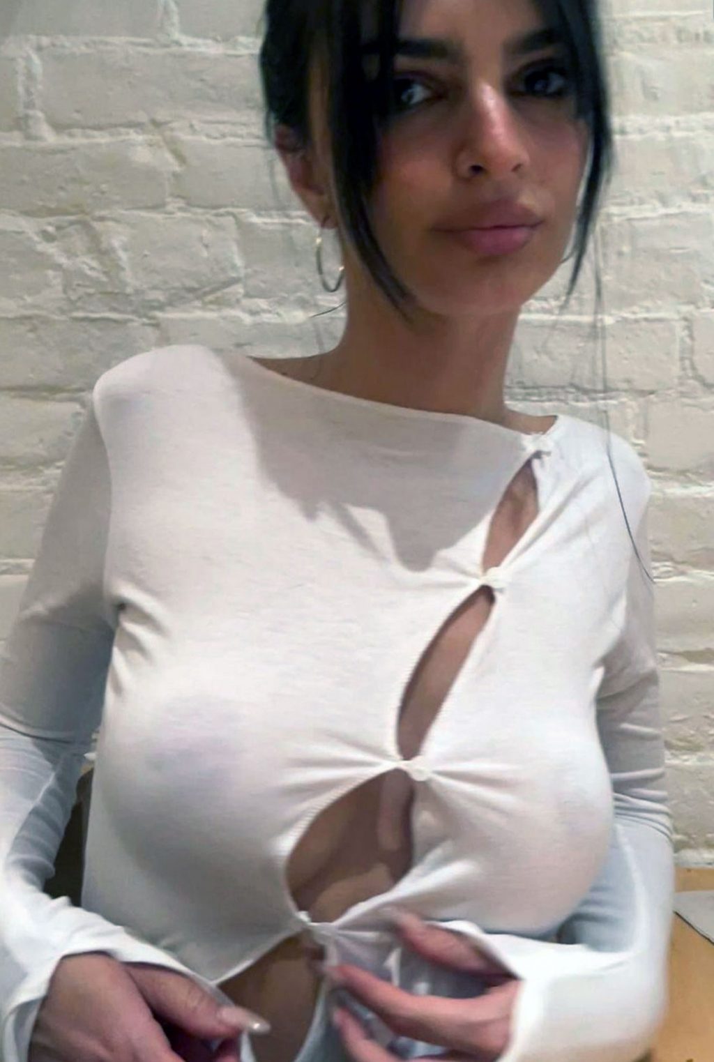 Emily Ratajkowski nude topless ponr tits ass braless ScandalPost 5 1024x1523 optimized
