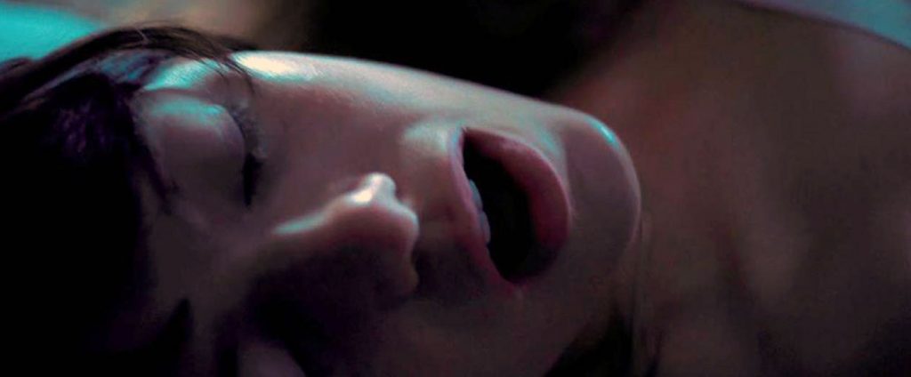 Emma Stone nude scene 1 ScandalPost 1 1024x424 optimized